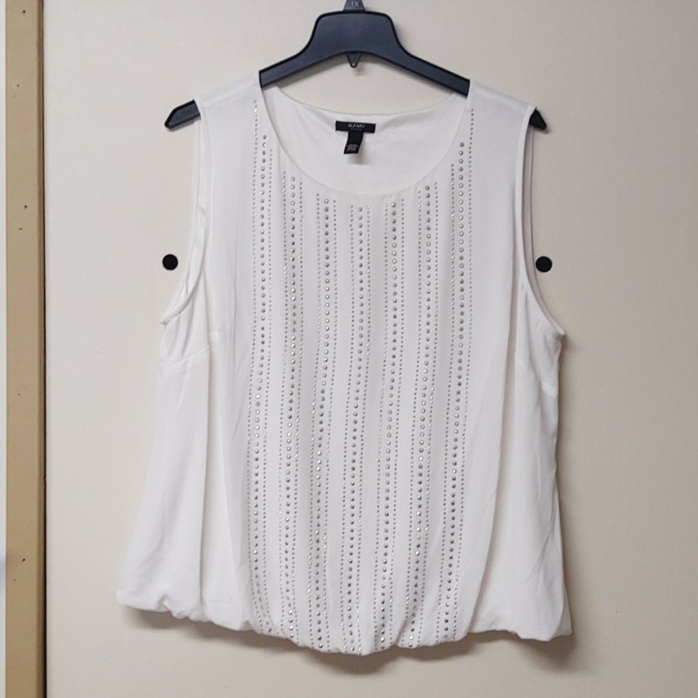 Alfani White Sleeveless Top, 20W, EUC